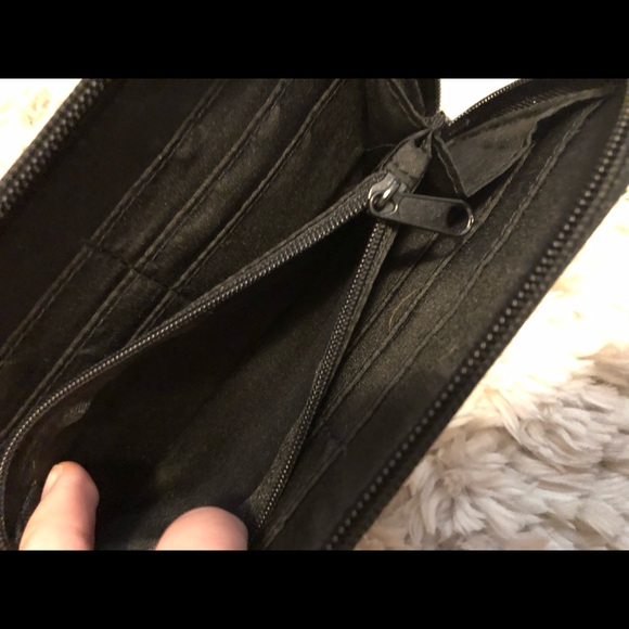 Disney Wallet - Picture 4 of 5